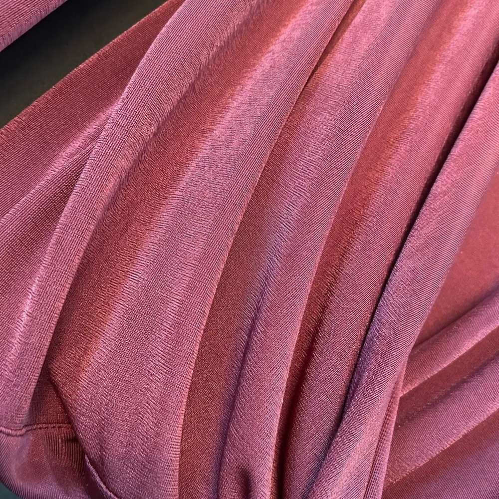 🏷️ 3 for $30  NWOT draped shirt - Picture 3 of 4